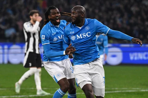 السفر يوم المباراة.. يوفنتوس يحمي لاعبيه من الأجواء العدائية في نابولي